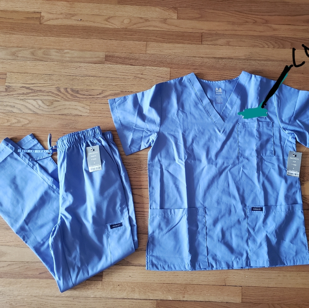 1 top and bottom scrubs Small